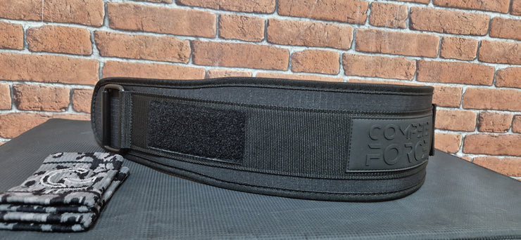 Available in five sizes (XS, S, M, L, XL), ensuring the perfect fit for every athlete, with a size guide for accurate measurements.